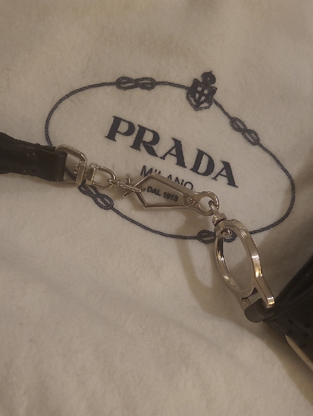 Prada Black Leather Vitello Drive Shoulder Bag with Perforated Accents - Picture 4 of 6